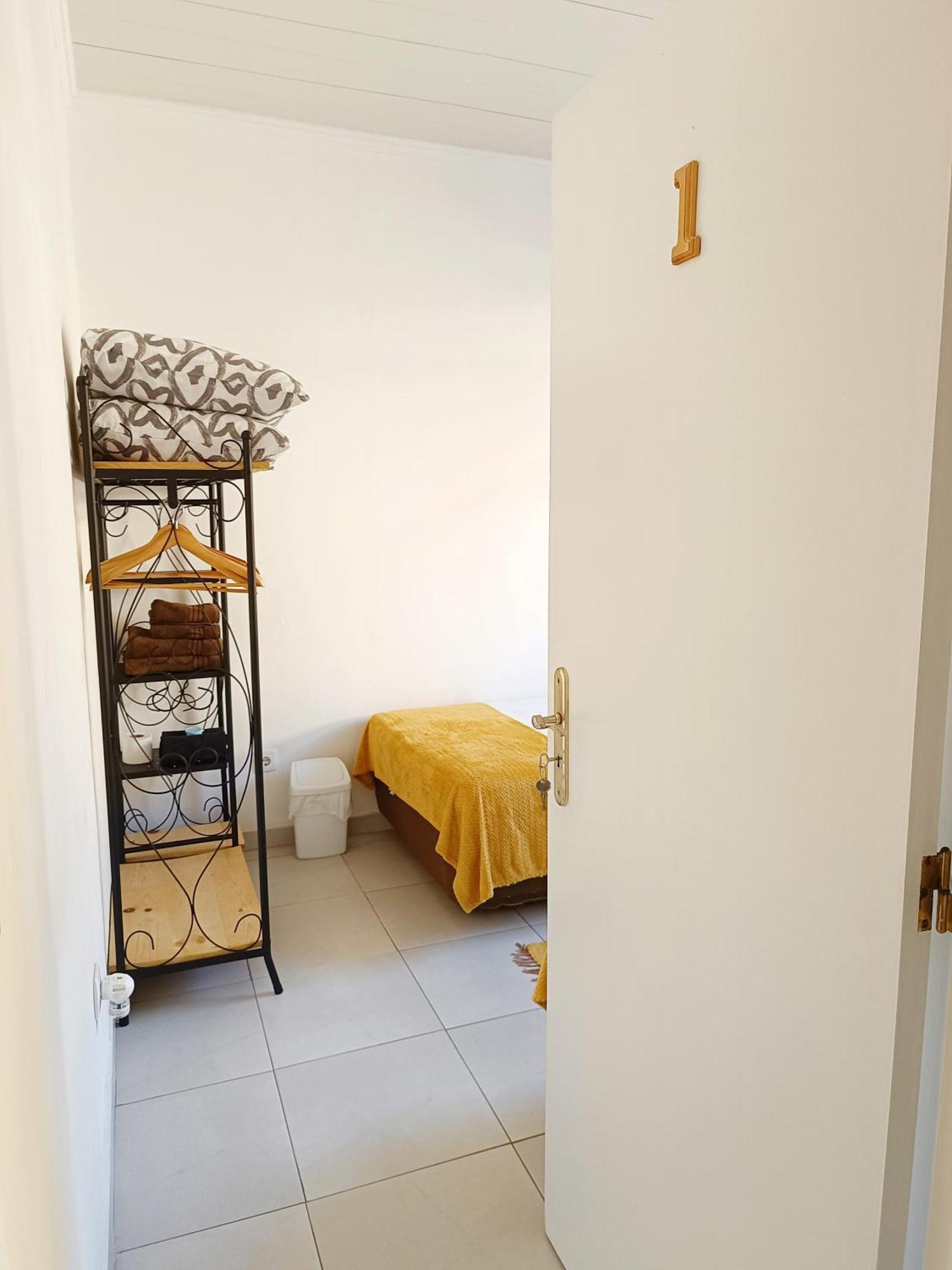 Home & Flower - Private Bedrooms Funchal Exterior photo